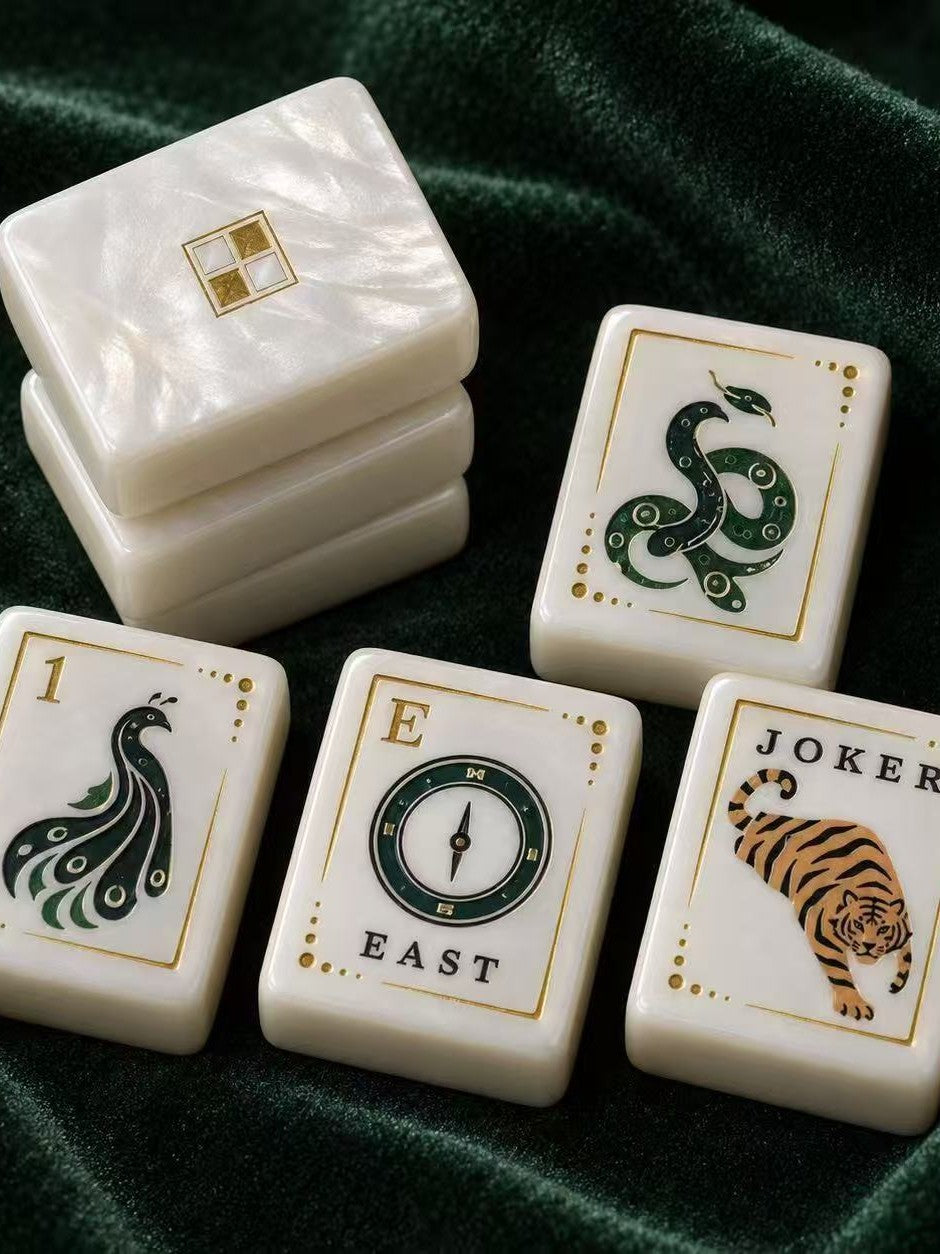 Retro floral and animal themed American Mahjong set
