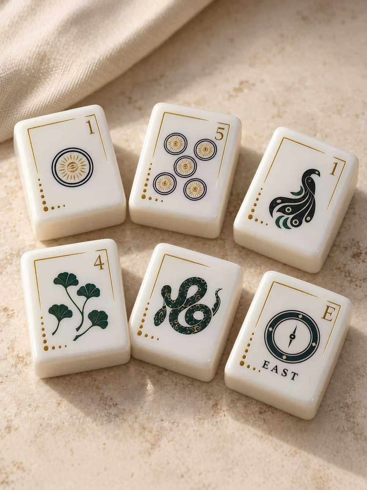 Retro floral and animal themed American Mahjong set