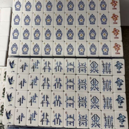 Cobalt Blue & White Chinoiserie Ginger Jar American Mahjong Set – view 3