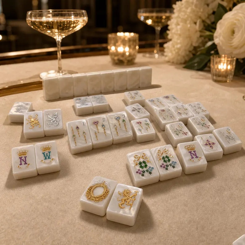 Pearlescent Regalia Acrylic American Mahjong Set – 160 Tiles – view 3