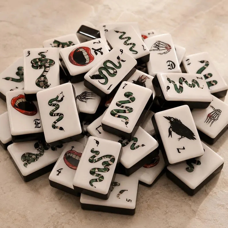 Halloween Edition Black & White American Mahjong Set – view 4