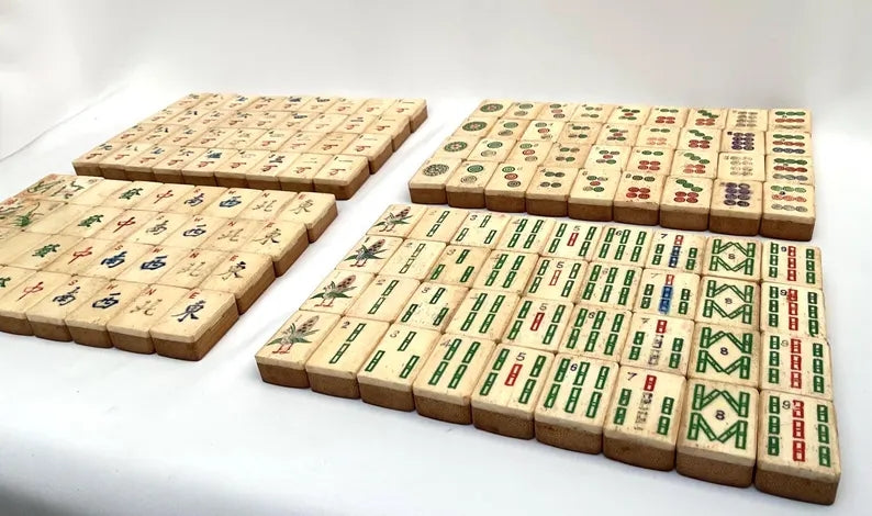Antique Bamboo and Bone Mahjong set – view 2