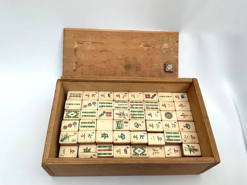 Antique Bamboo and Bone Mahjong set – view 6
