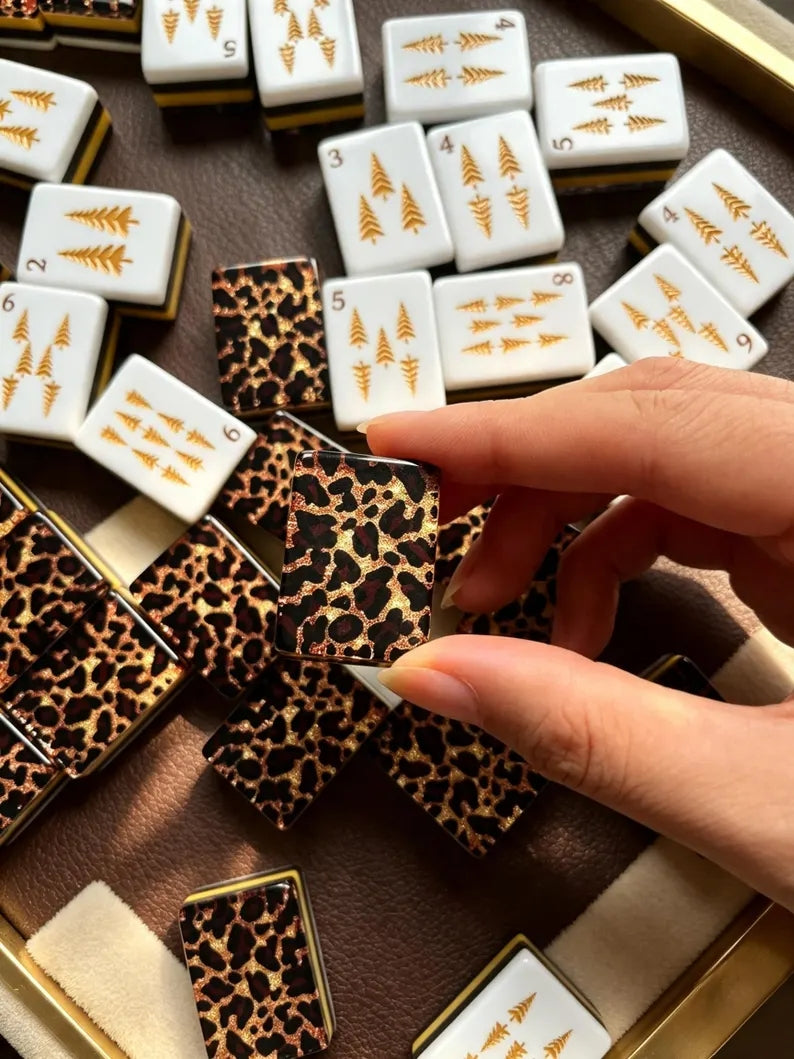 Luxury Leopard American Mahjong Set – view 3